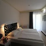 Sveti Kriz 4* Arbanija