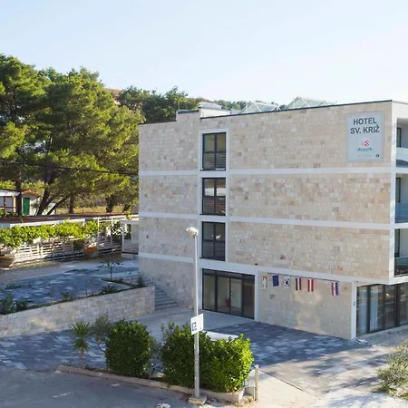 Sveti Križ 4* Trogir