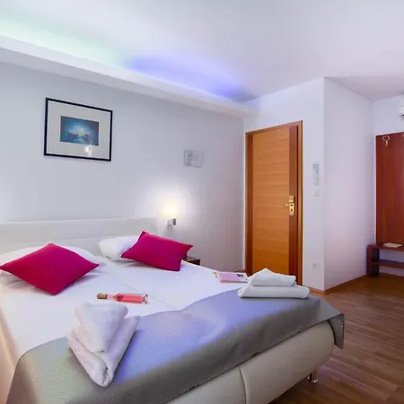 Sveti Kriz 4*