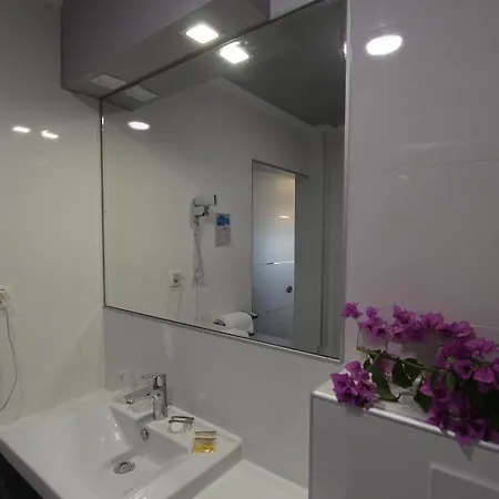 Hotel Sveti Kriz 4*