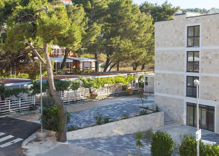 Ξενοδοχείο Sveti Kriz 4*