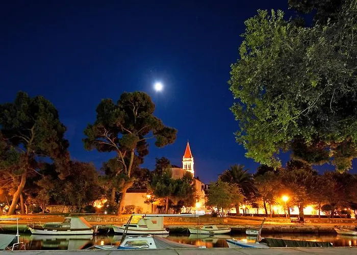 Sveti Kriz Ξενοδοχείο Arbanija